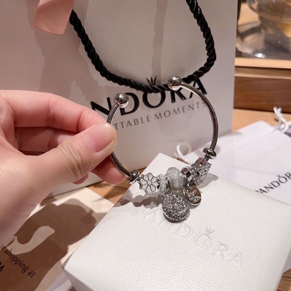 Pandora star and moon bracelet - Picture 5 of 5